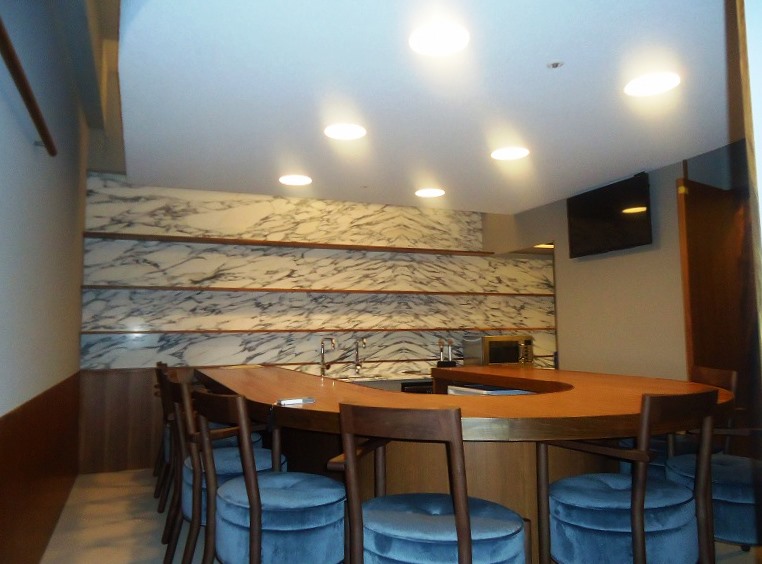 不動産　　事務所　　店舗　　路面店舗　　居抜店舗